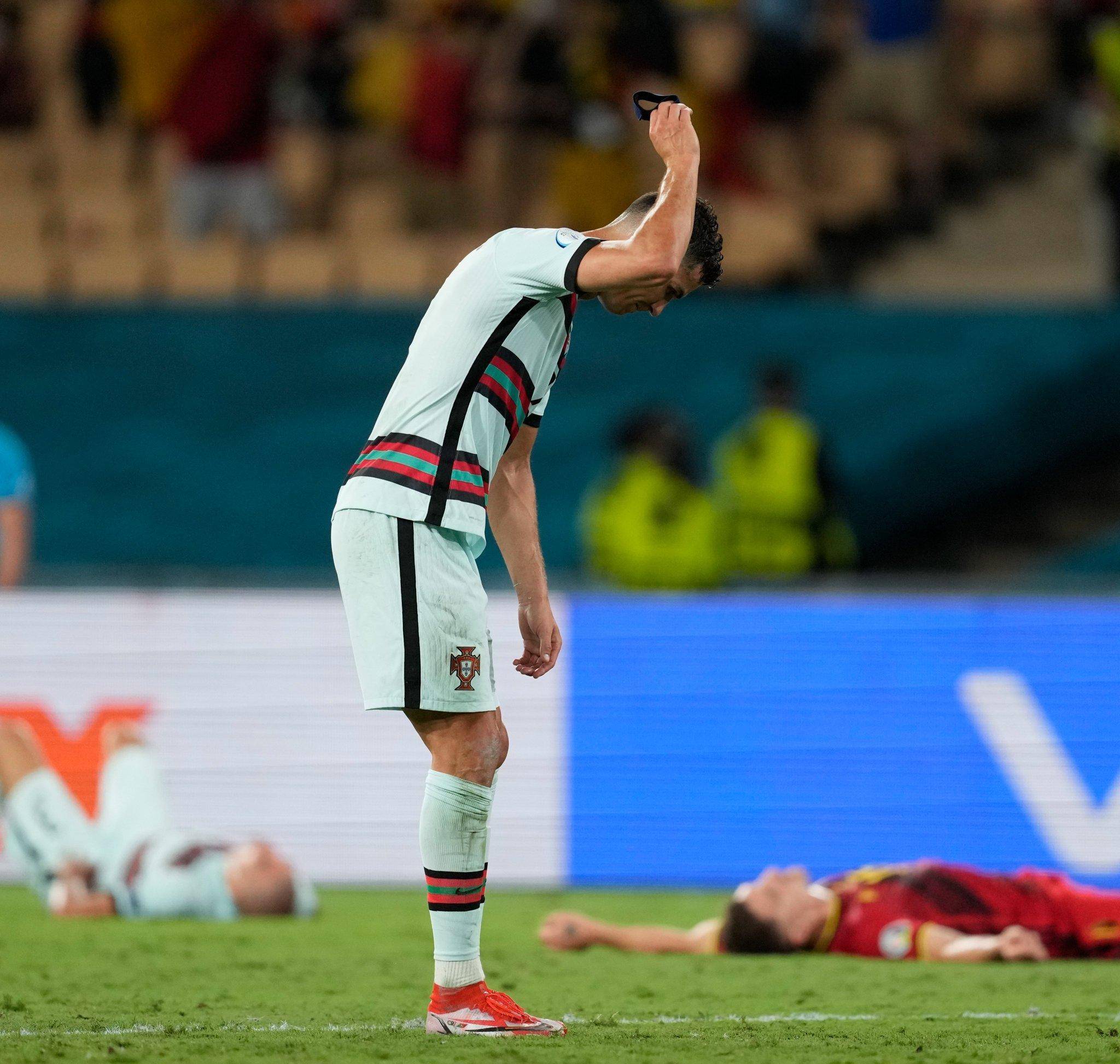 开云体育登入-欧篮联倒计时，波尔图清晨遗憾出局，细节引发关注，赛场秩序良好，身体对抗强度拉满